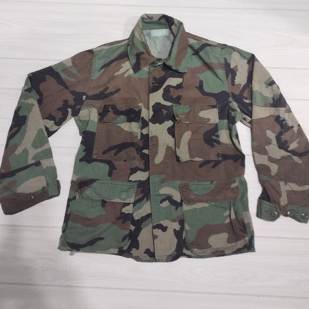 US Army Combat Woodland Camo Field Jacket Hot Weather Coat  Sz Medium